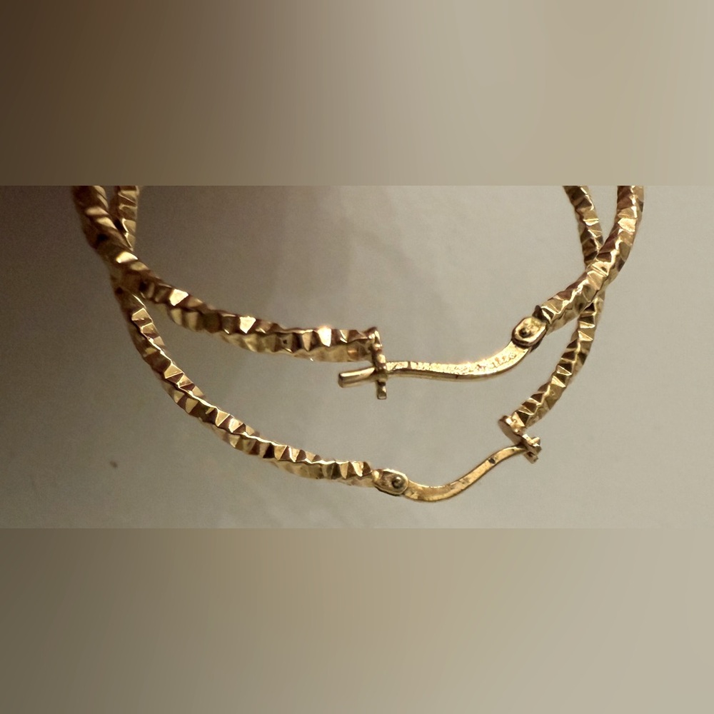 Gold Plated Silver Hoop Earrings. 1.5” diameter. - Picture 4 of 4